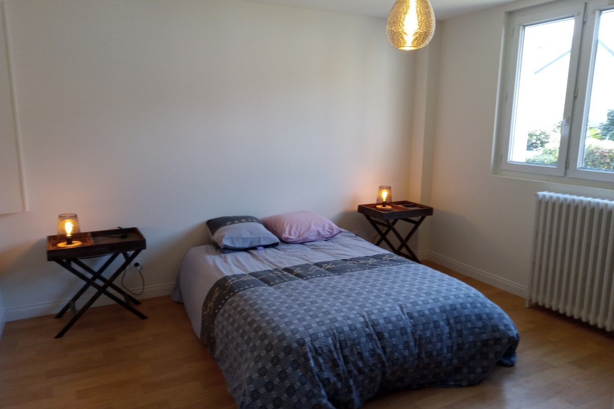 Grande chambre côté jardin
