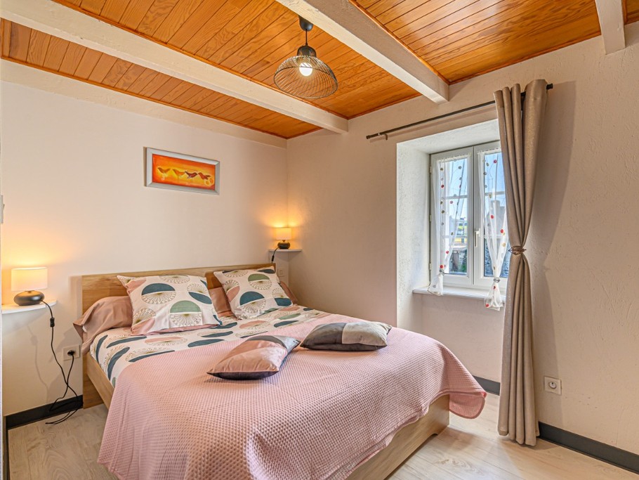 Etage: Chambre 2 avec lit 140