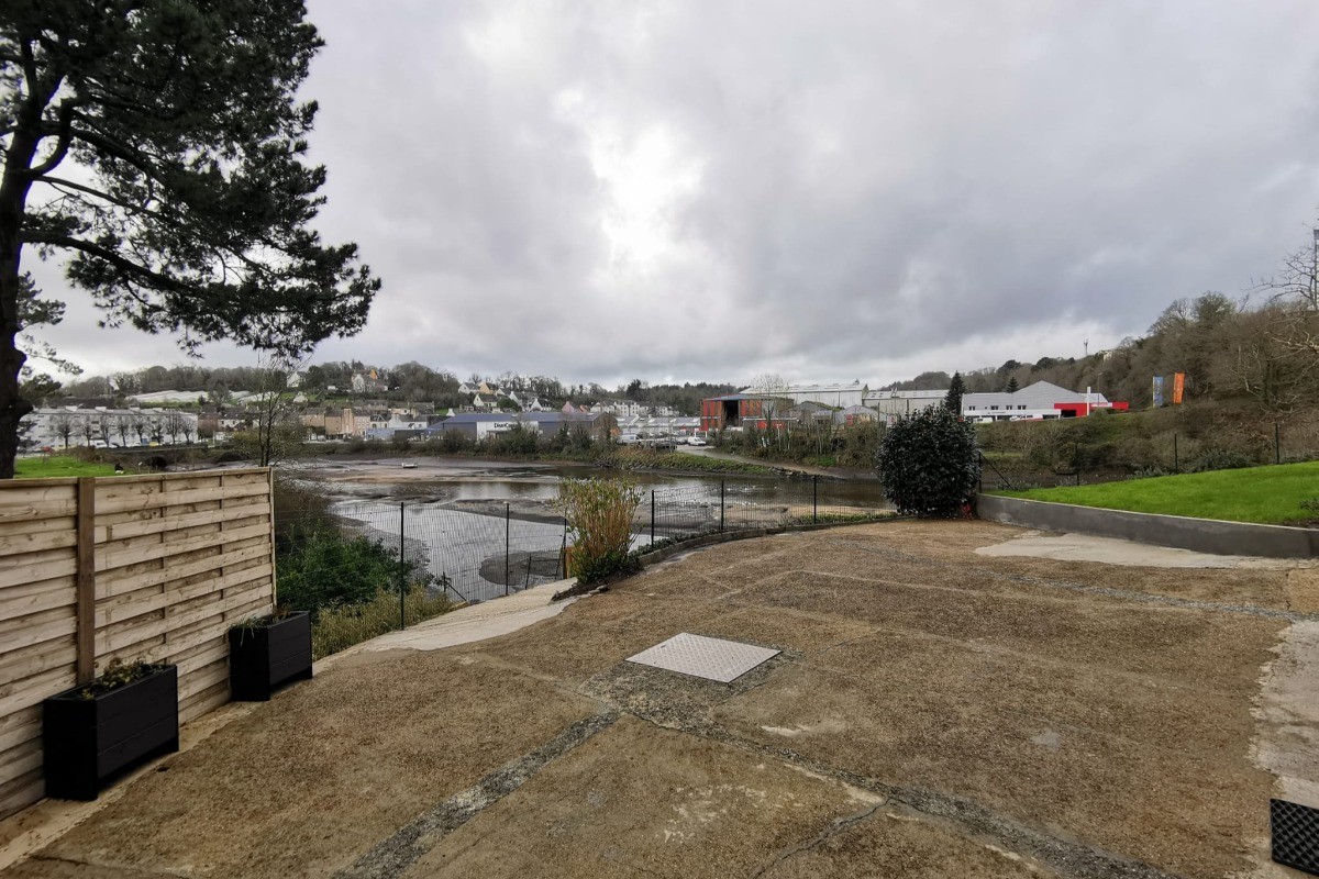 Jardin privatif et clos