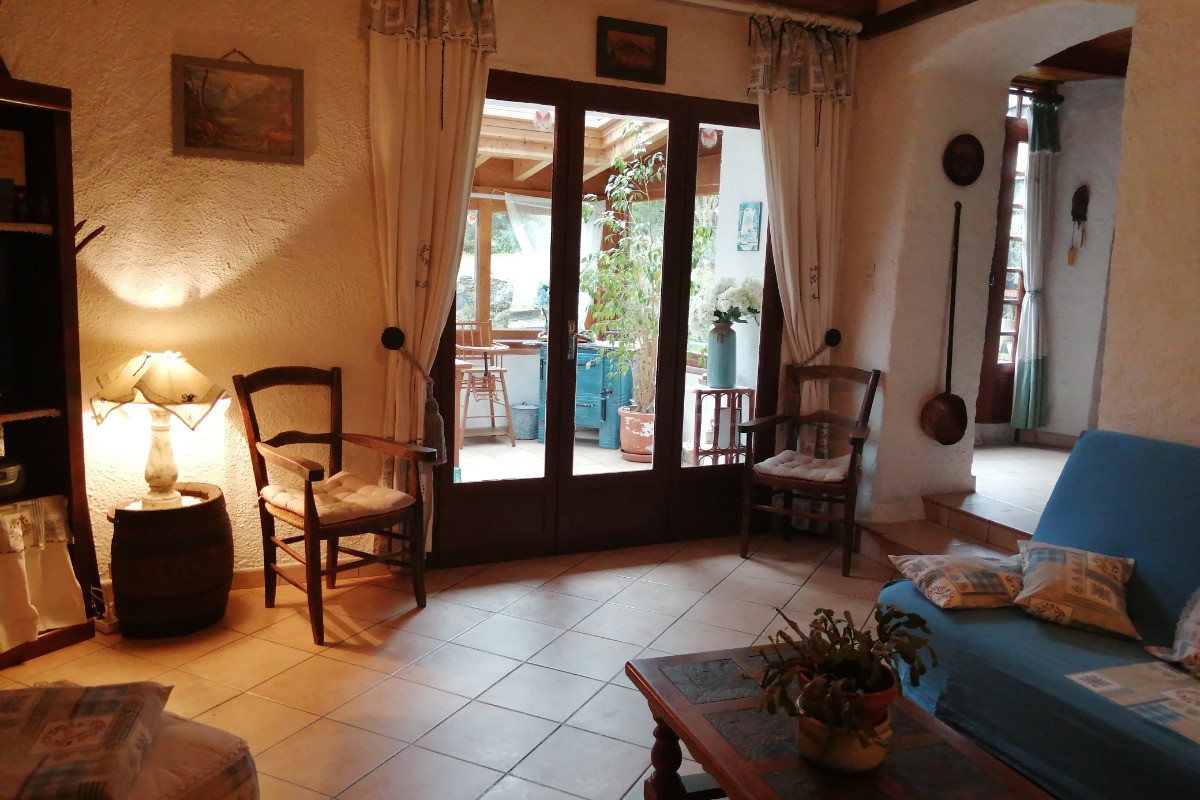 salon, accès véranda plein sud