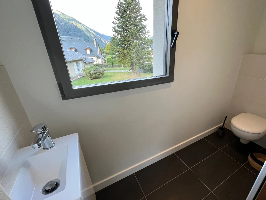 WC séparé étage