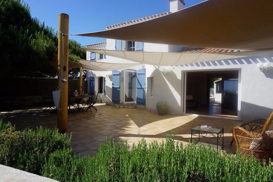 Vue sur la terrasse