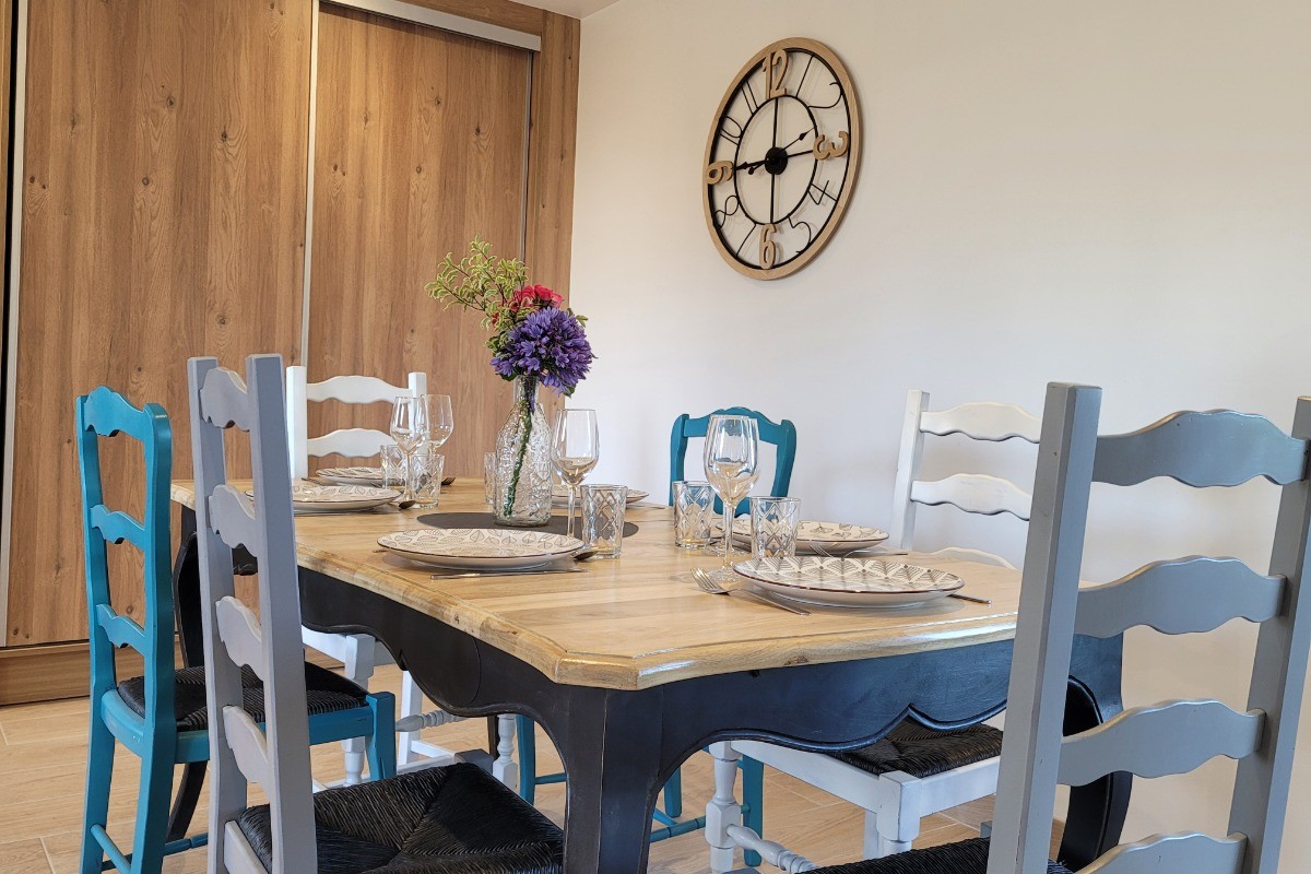 Le Moine, Location, Plouha, Point de la Tour, Clévacances, séjour salon cuisine au RDC