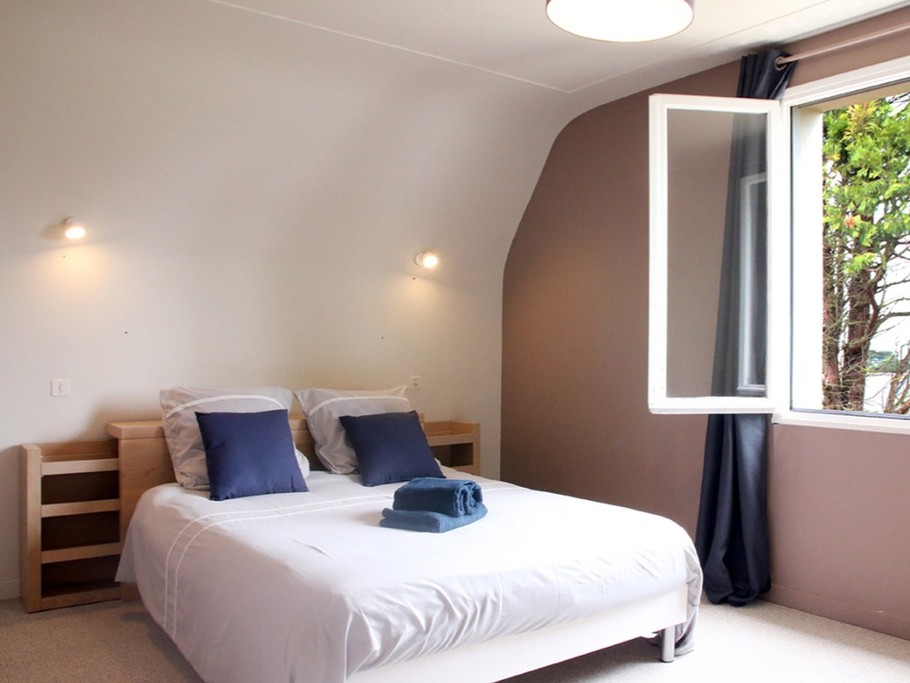 Chrambre étage avec lit BB