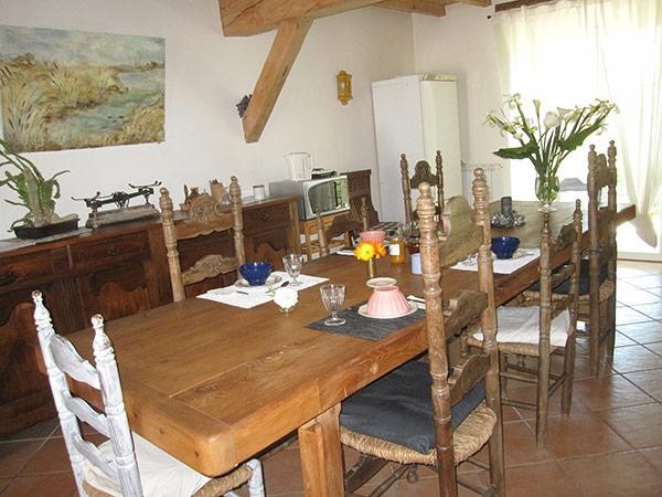 Salle à manger, petit déjeuner  - Vivier Les Montagnes - Tarn -