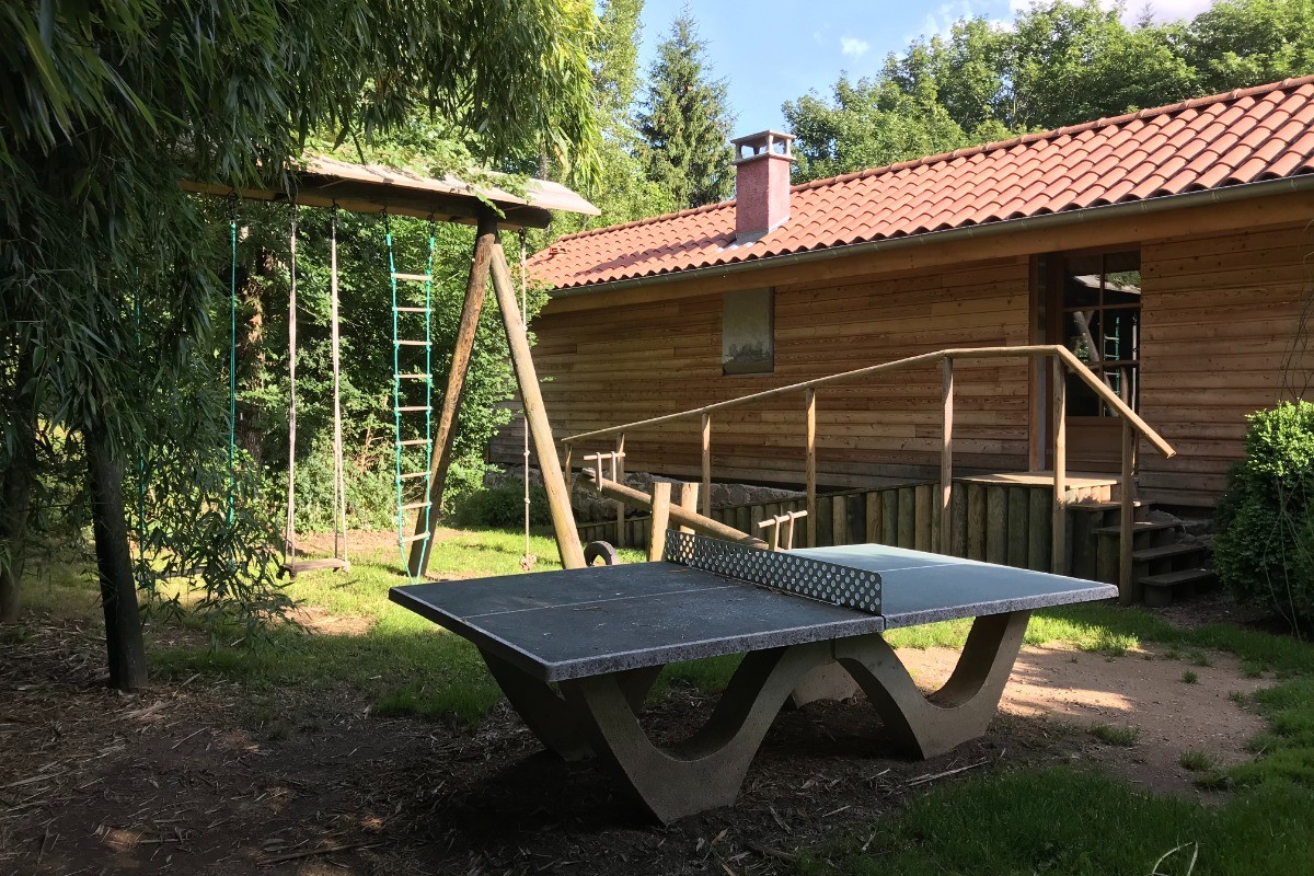 8-Ping Pong, balançoires