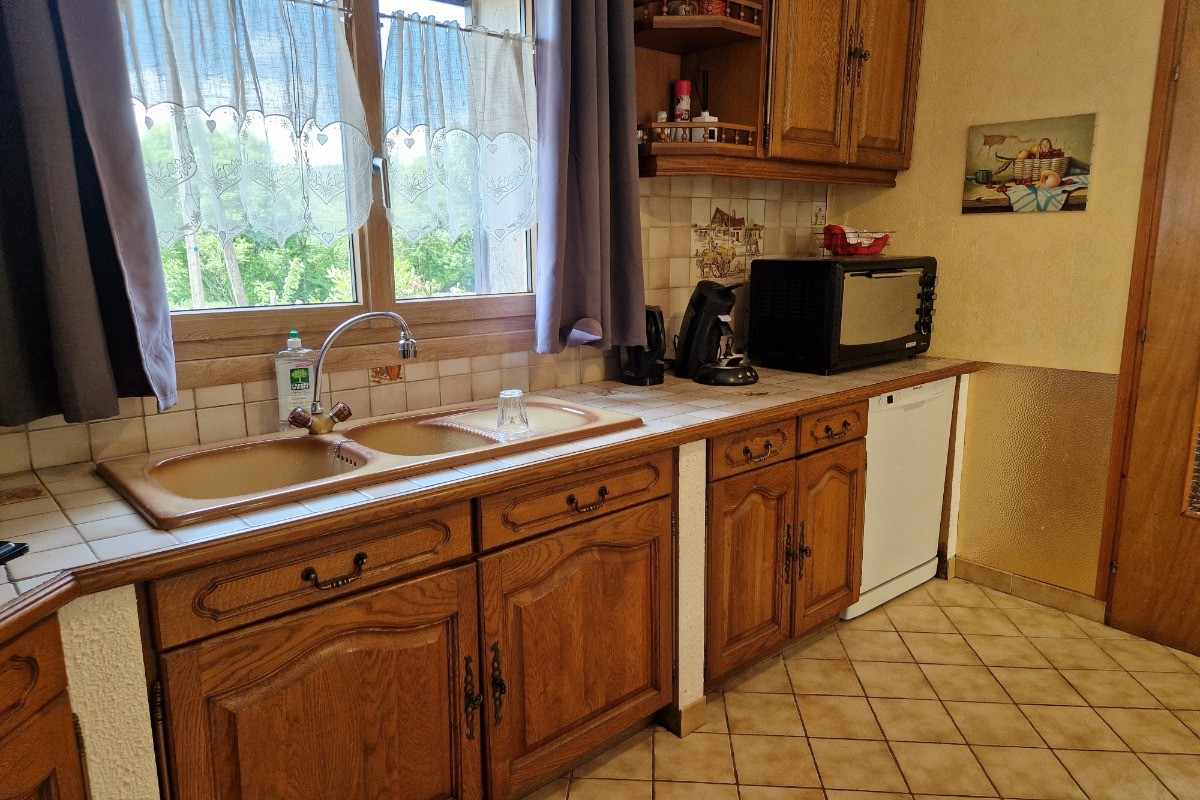 Cuisine toute équipée - Gîte des 4 vents à Girmont - Val d'Ajol dans les Vosges