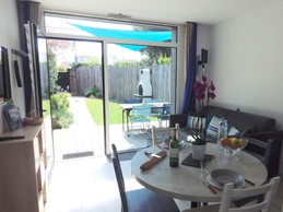 Pièce à vivre et jardinet