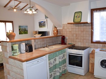 cuisine équipée avec rangements