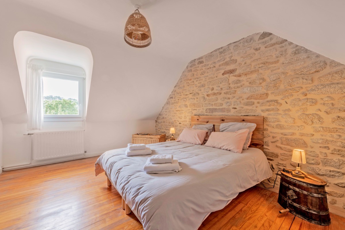 Chambre avec lit 160