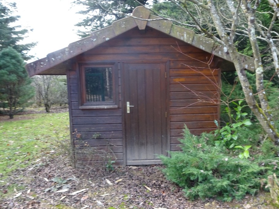Loriot - chalet en Bresse dans résidence avec étangs et baignade - local commun