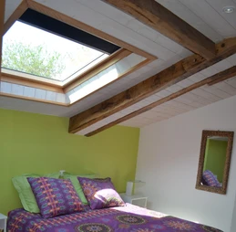 Chambre 3 lits simples 80 x 200 .
Possibilité de les coupler.