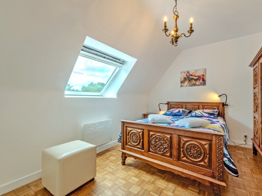 Etage : chambre 2 avec lit 140