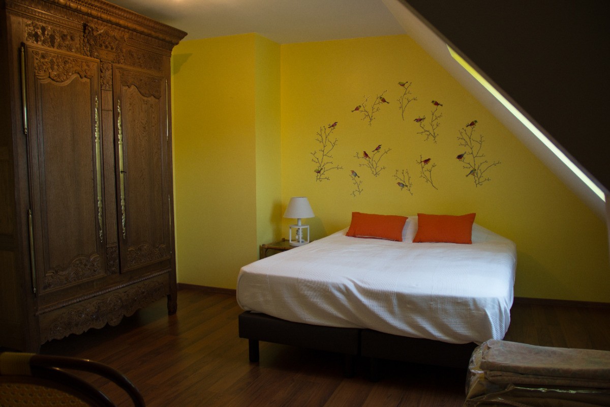 Chambre jaune 2 lits 80/200