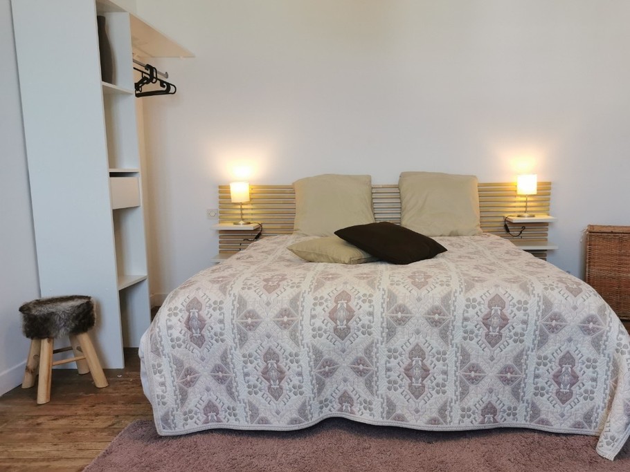 Etage 1: Chambre 1 avec Lit 160 x 200 ou 2 lits 80