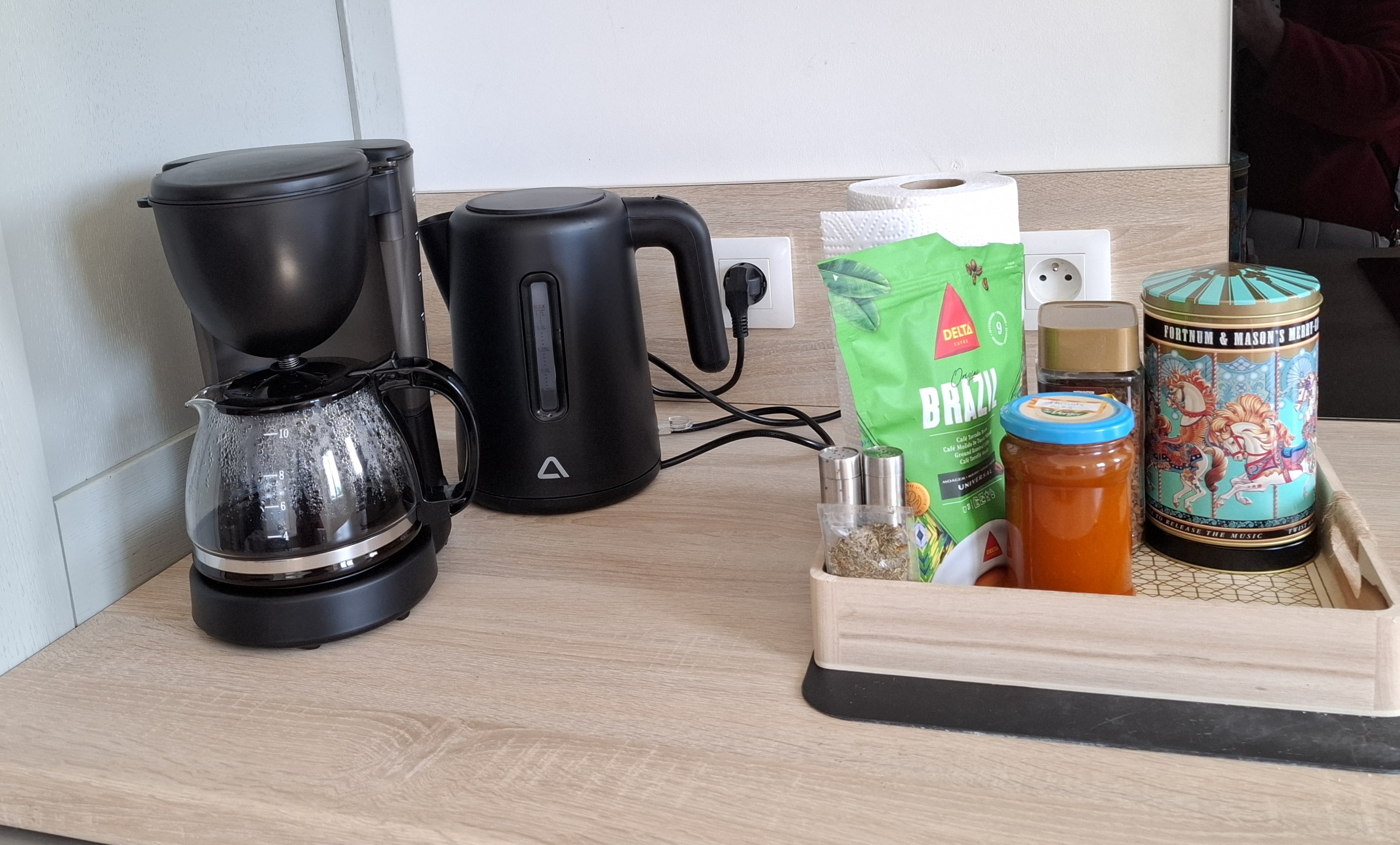 On se prépare un petit café ou un thé ou même un chocolat