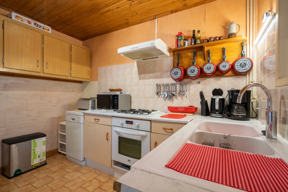 Gite Le Courlis cuisine équipée ouvrant sur le séjour