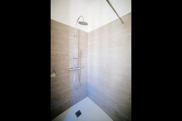 La salle de bains - la douche