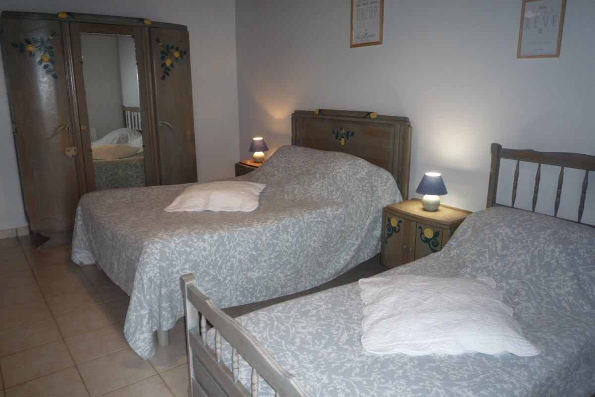 CHAMBRE DU REZ-DE-CHAUSSEE