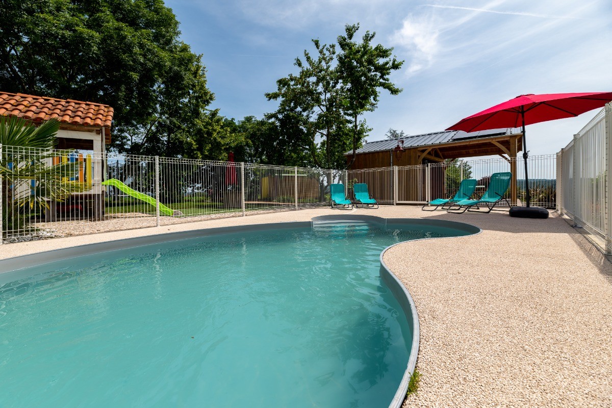 Domaine de la Cambre, camping avec piscine, roulotte, Duffort, Gers, Occitanie