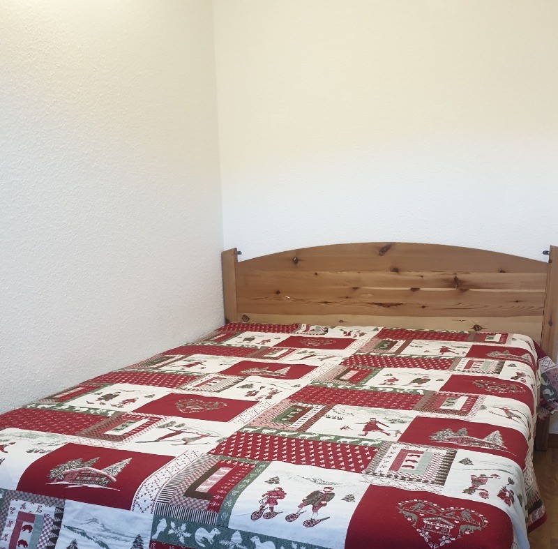 chambre 2, lit 140x190 + lit 80x190