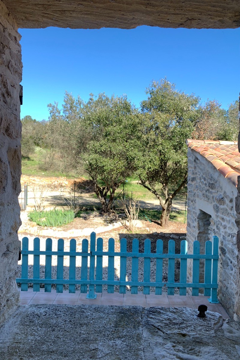 Vue fenêtre salle de bain