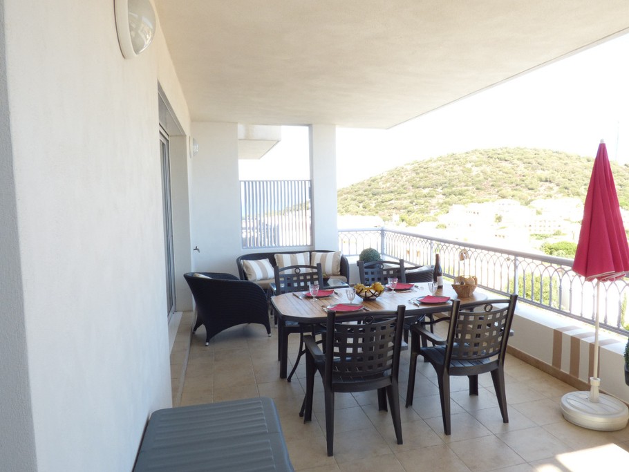 terrasse - vue mer sur le côté gauche