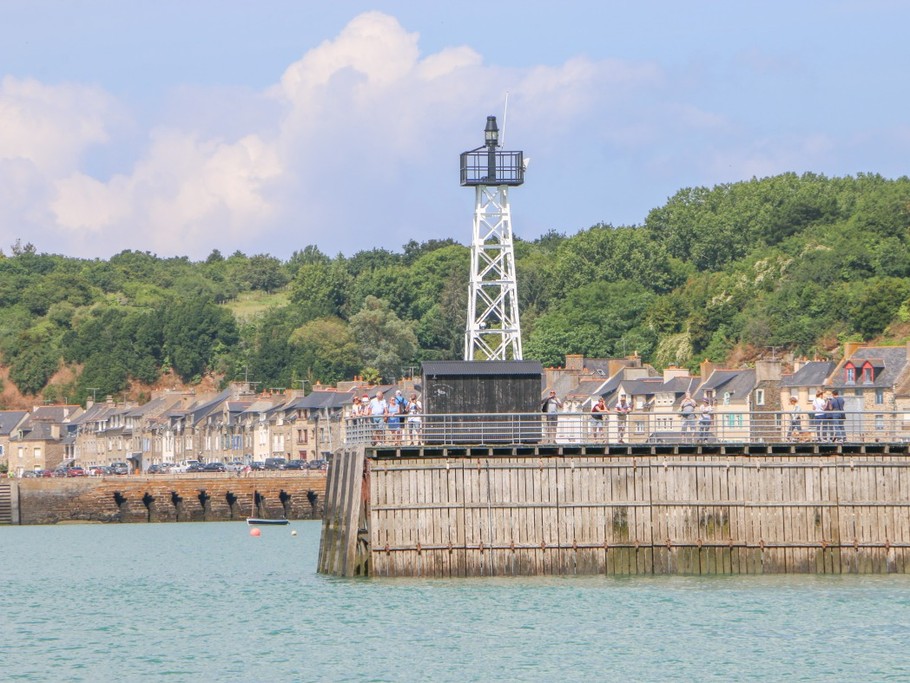 Cale de la Fenêtre au Port de la Houle à Cancale