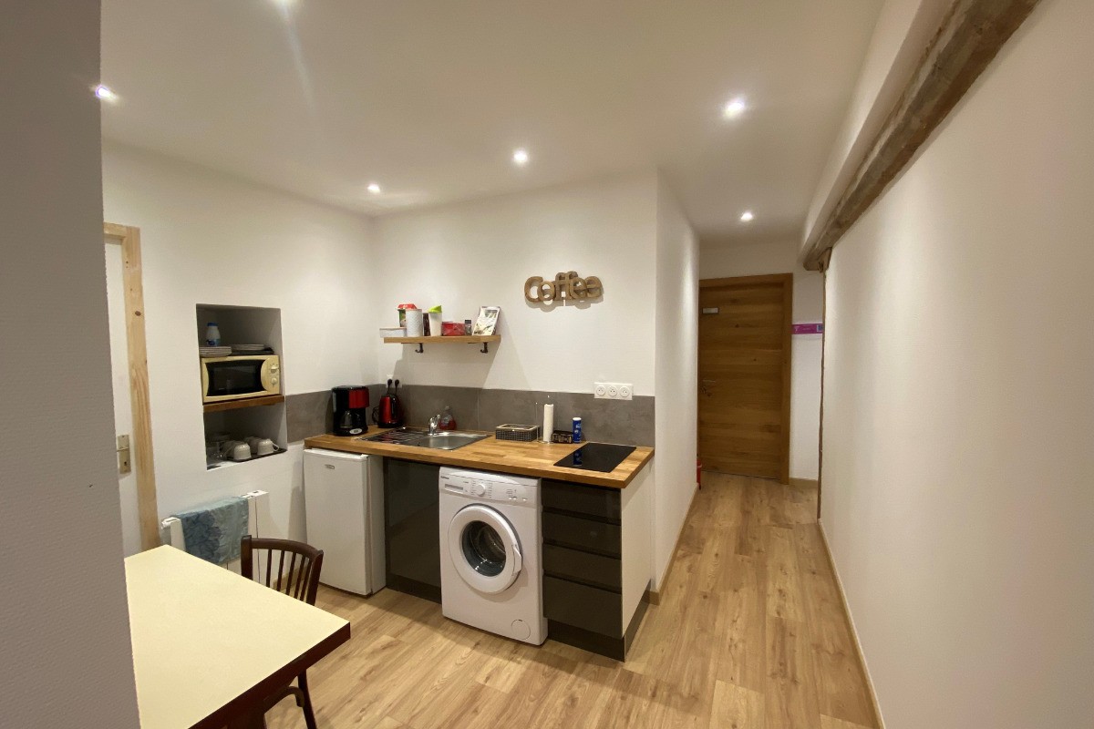 kitchenette commune aux 2 chambres