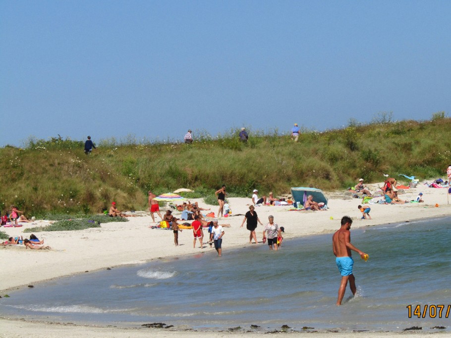 plage de sable fin ! à 240 mètres