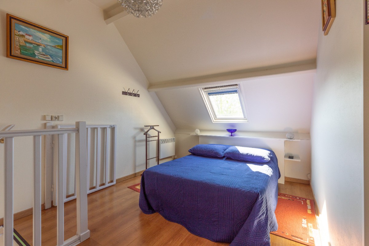 la chambre à l'étage (Photo Jezequel Arzon)