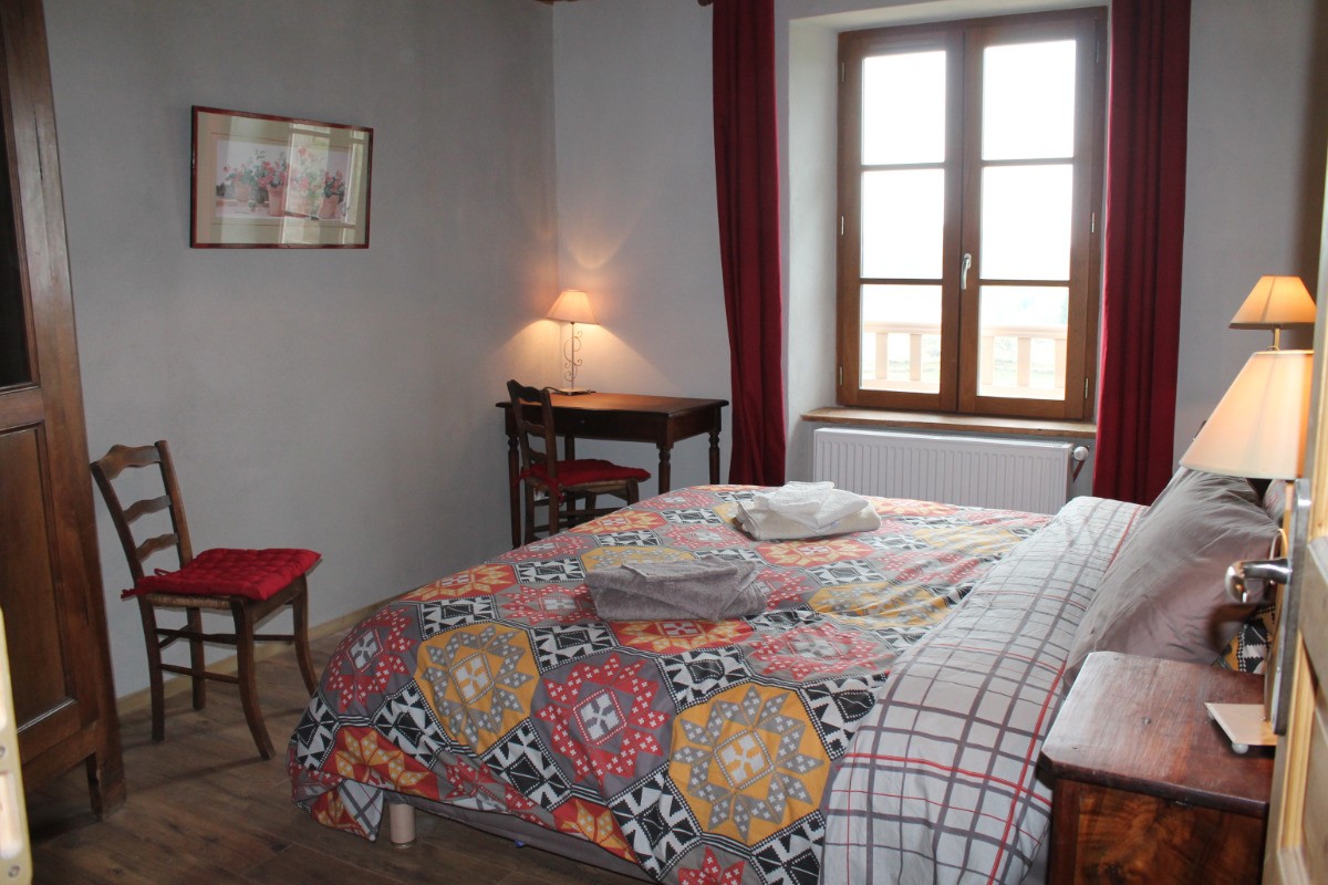 Chambre 1er étage 2 lits en 90 transformables en lit 160