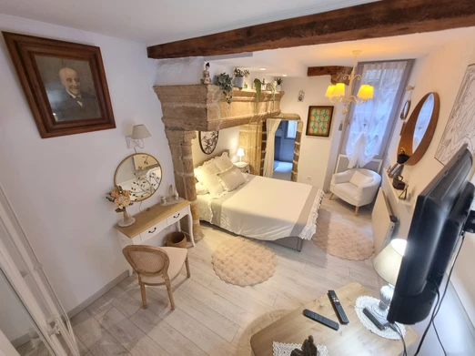 Logis Mont Anis - chambre : 1 x 140 cm x 200 cm