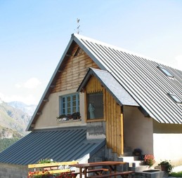 Le gite Munia avec sa terrasse