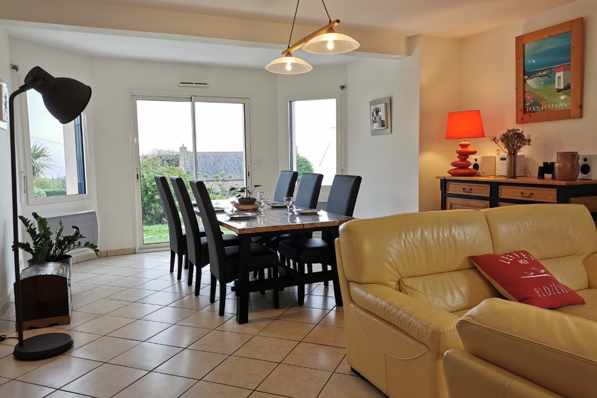 séjour-salon avec vue mer