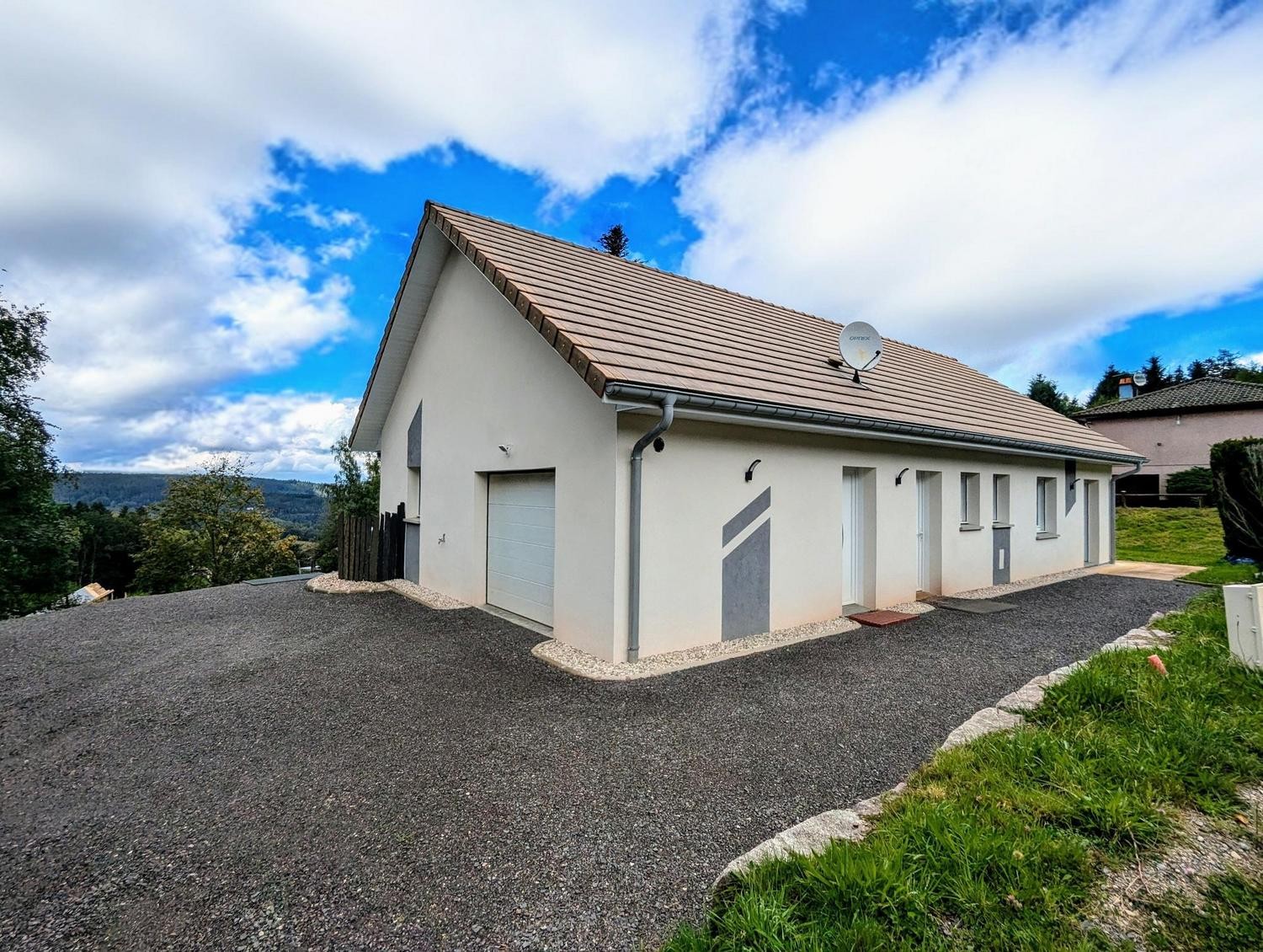 Gîte Chêne à Anould, plain-pied moderne près des lacs et randonnées