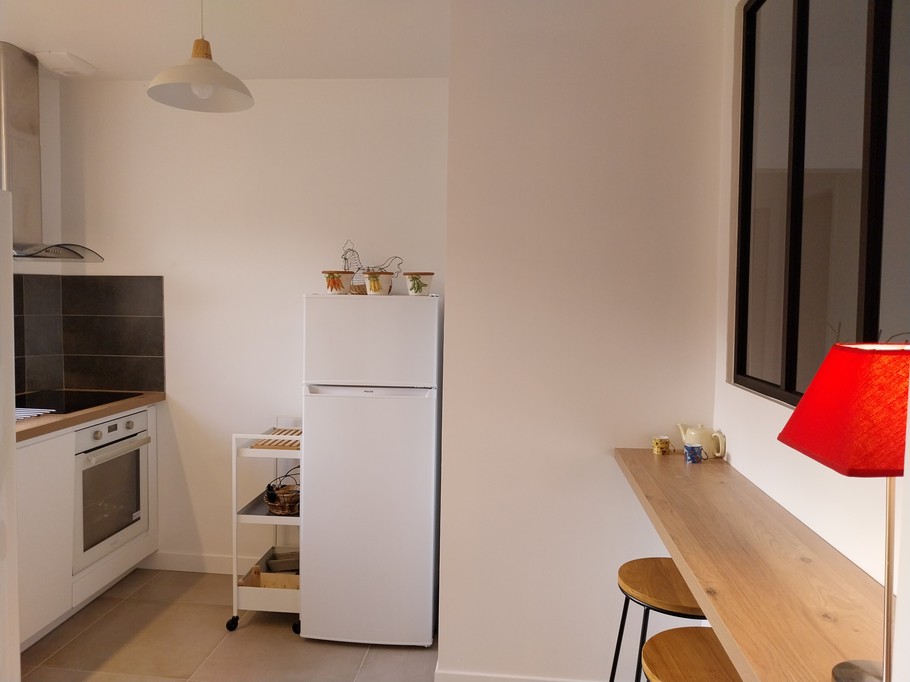 Location Gite Normandie- Le Clos de Varengeville sur Mer- location plain-pied proche Dieppe, Veules les Roses. Cuisine trés bien équipée.