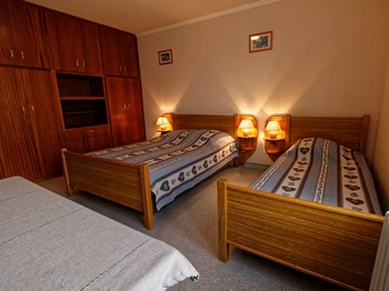 Chambre n°2 - Appartement Gentiane - Gîtes Les Chantenées La Bresse