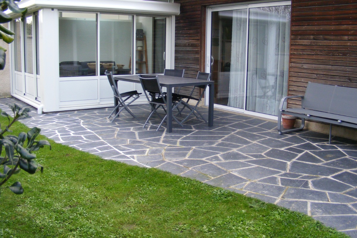 Extérieur sud: véranda, terrasse et jardin