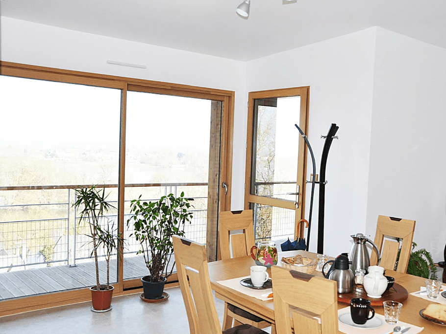 Le petit déjeuner à l'intérieur