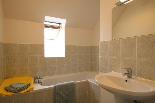 salle de bain à l'étage