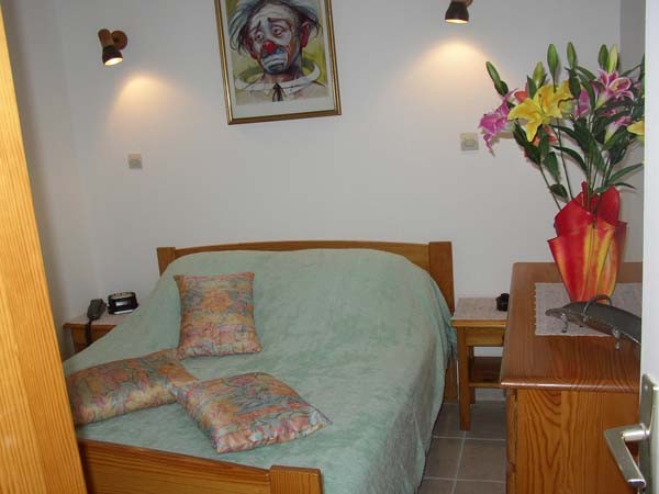 Chambre indépendante avec lit en 140cm