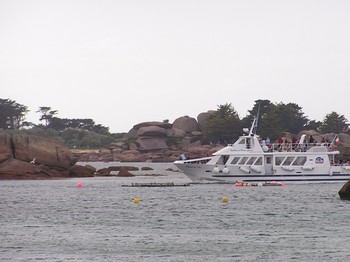 la baie de Ploumanac'h lors de la visite des Sept Iles