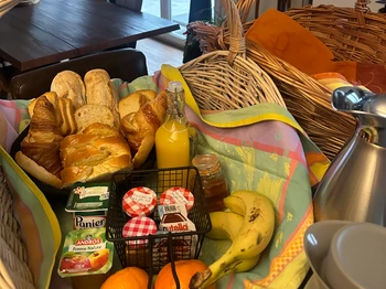 Petit déjeuner - Chambre d'hôtes Cocoon Le Nid Cosy d'Isa