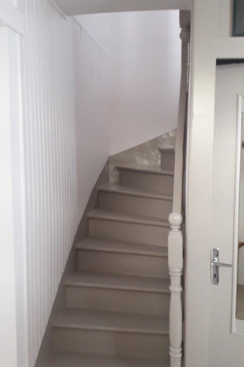 escalier accès à l'étage