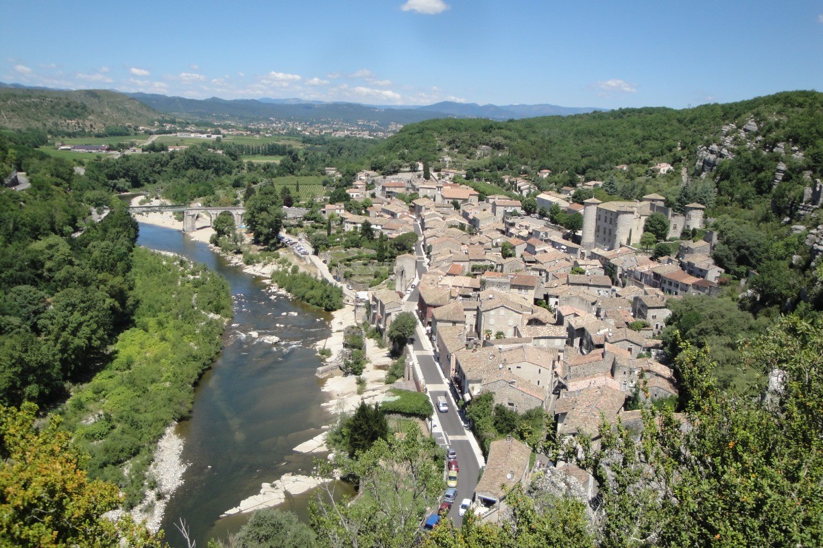 Vogüé Village