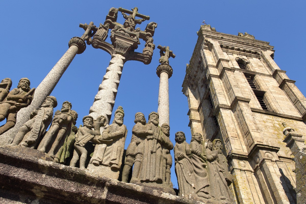 Enclos paroissiaux