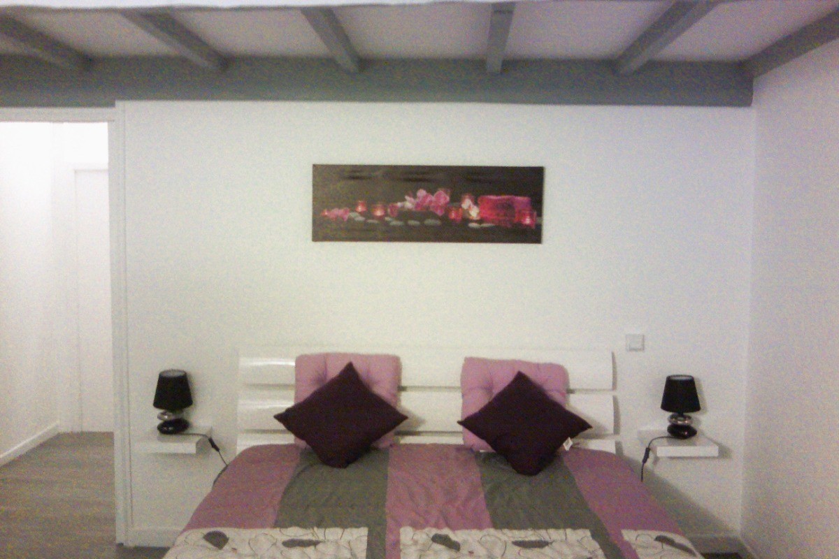 Chambre 1er étage 2 personnes couchage 140cm Gîte SAINT MARTIN Prudhomat 46130 dans le LOT