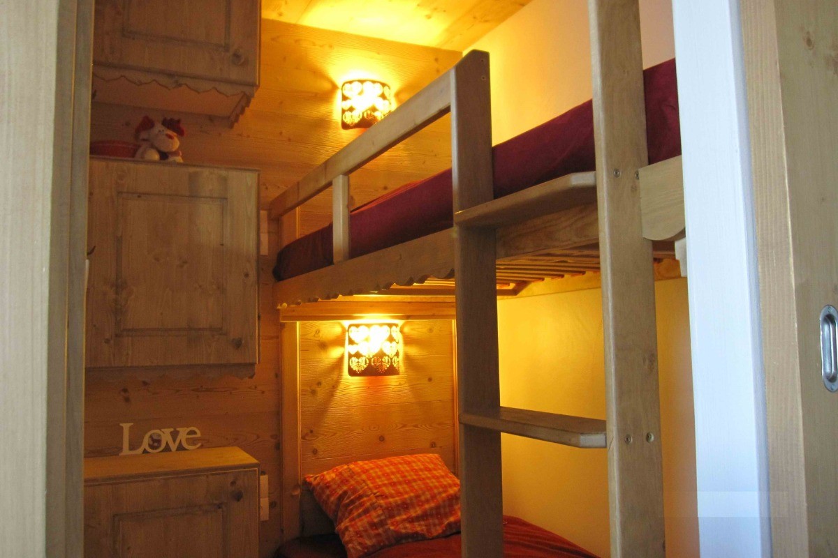 L'alcôve et ses deux lits (190 x 80)