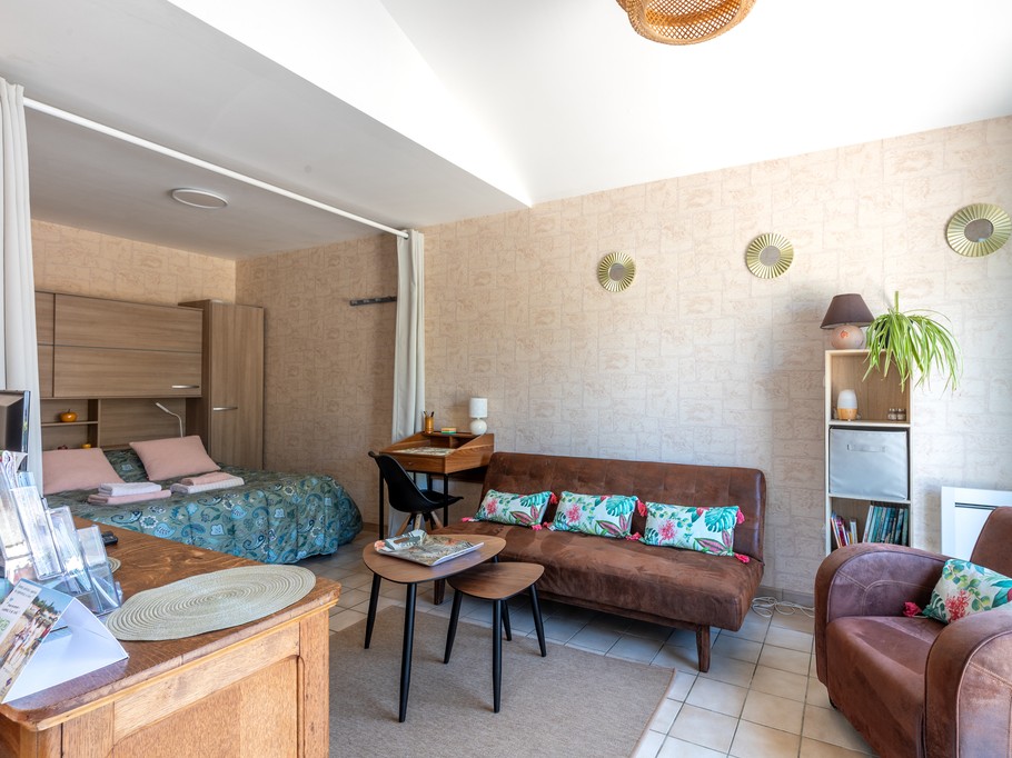 alcove living room